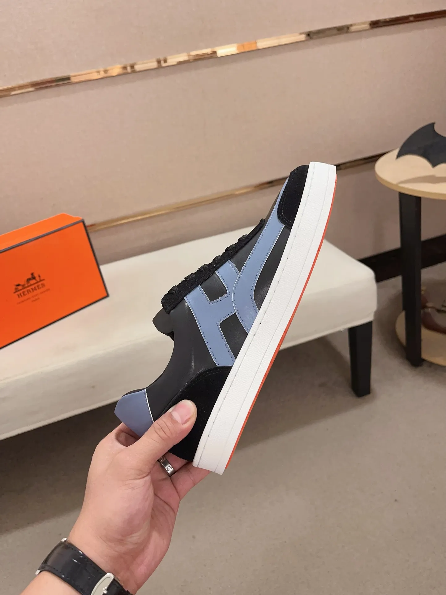 Men's clothing and shoes💰: 420💰《HERMES》【Classic Original Version】Hermès; Top 🔝 Purchasing Agency 🔍🔍Men's latest 🇺🇸 counter sales simultaneously, original ▲▲cowhide imported from Italy ▲▲Exquisite workmanship (Italian 🇮🇹Imported water-dyed 🐂cowhide lining) sole: original sole provided by the original factory, ⚠️exclusive double-layer activity·TPR·rubber·combined molded outsole; Code number: 38-44 (45/46 can be customized, non-refundable)